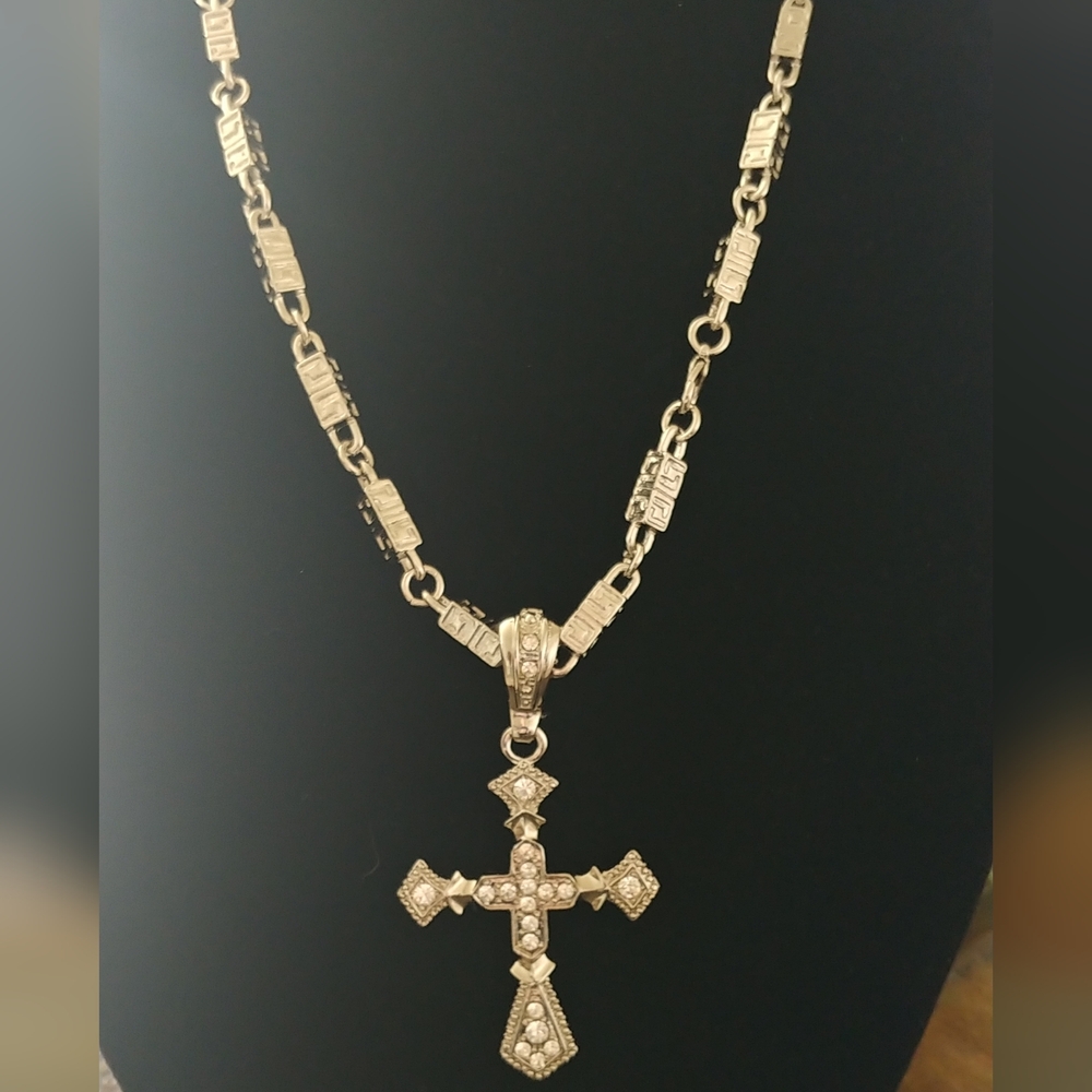 Elegant Silver Cz Cross Pendant Necklace